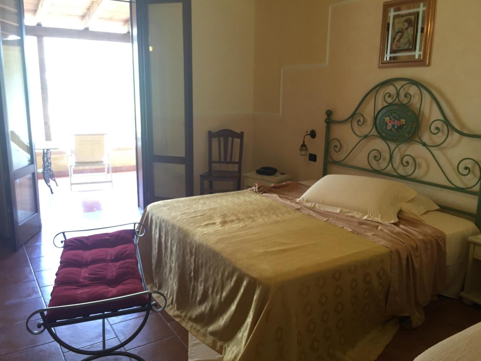 Hotel Oasi da Paolo Castelluzzo Bagian luar foto